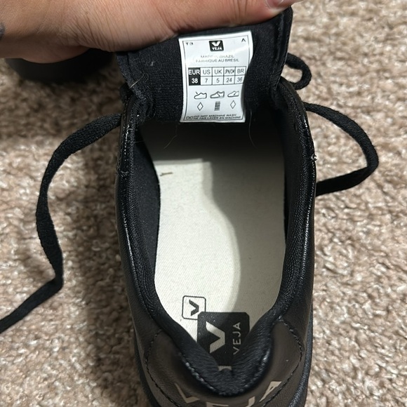 Veja - Picture 9 of 9